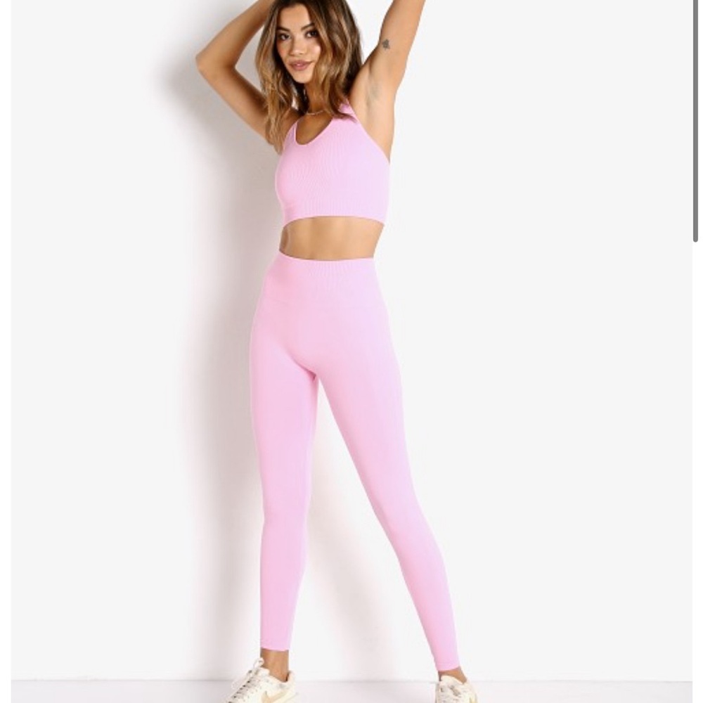 Baby pink Spiritual Gangster Leggings
